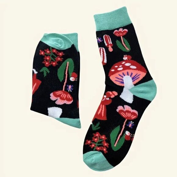 Trendy Women's Mushroom Print Mid Tube Socks Soft Breathable Boho Festival - Picture 3 of 4